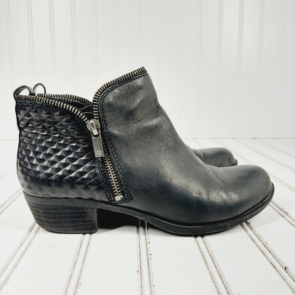 Lucky Brand Bartalino Black Leather Zip Detail Ankle Boots K238 - Picture 5 of 15